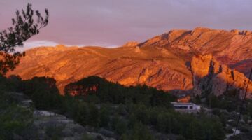 Sonnenaufgang vom Stellplatz 10.12.21 Yecla