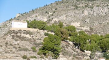 Relleu Eremitage Sant Albert und Kastell