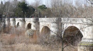 Leon römische Brücke