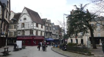 Bourges