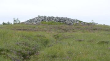 Atlanterhavsvegen Farstadstrandt Hügelgrab
