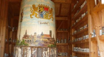 Lukahammer weltweit größter Bierkrug