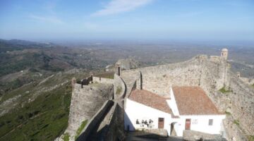 Marvão Burg Castelo de Vide im Hintergrund