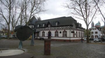 Speyer Fischmarkt Stelzenfischbrunnen