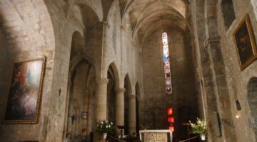 Moustiers-Sainte-Marie Notre-Dame-de-l’Assomption