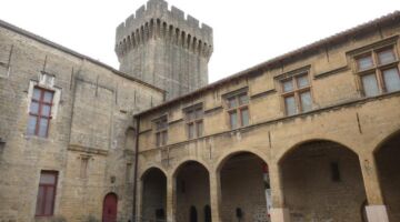 Salon-de-Provence Burg