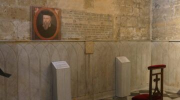 Salon-de-Provence Nostradamus Grab