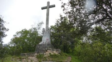 Foix Croix du St-Sauveur