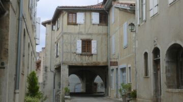 Saint-Lizier Maison sur Arcades