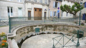 Marmande Brunnen der neun Fontainen