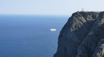Nordkap mit Hurtigrute-Schiff