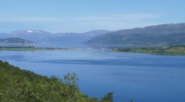 Kvænangenbotn mit Sørstraumen bru