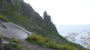 Wanderung auf den Djevelporten Svolværgeita