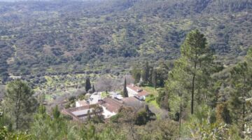 Aldeia da Serra Kloster von São Paulo