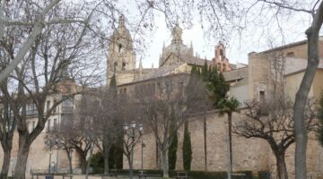 Segovia Las Murallas Paseo del Salón