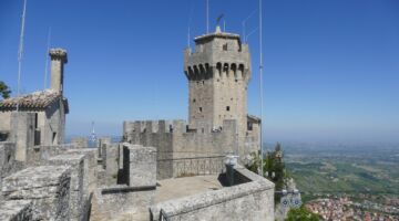 San Marino Turm 2 Cesta