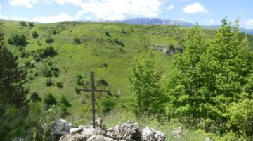 Roccamorice Wanderung Eremo di San Bartolomeo in Legio