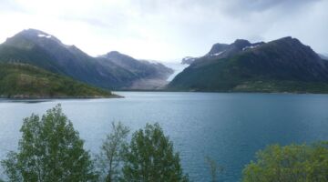 Holansfjorden Engabreen