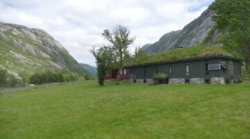 Alm Mån