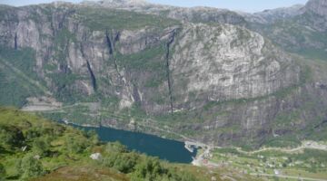 Lysebotn